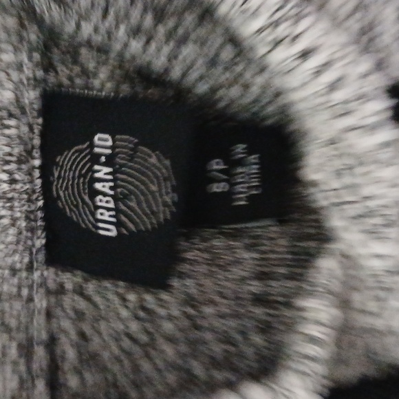 Urban ID Short Sleeve Hoodie - Picture 2 of 2